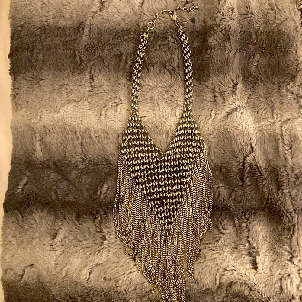 Gorgeous necklace.
